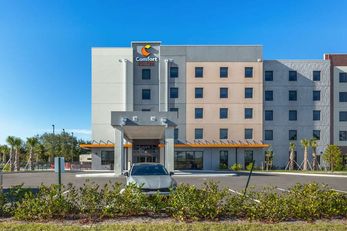 Comfort Suites