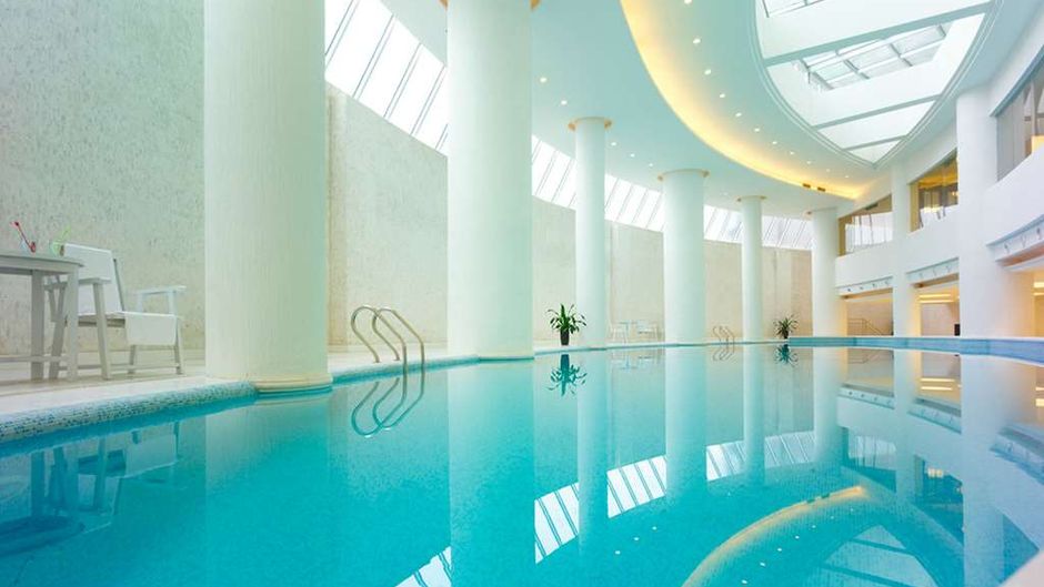 Optics Valley Kingdom Plaza Hotel Pool