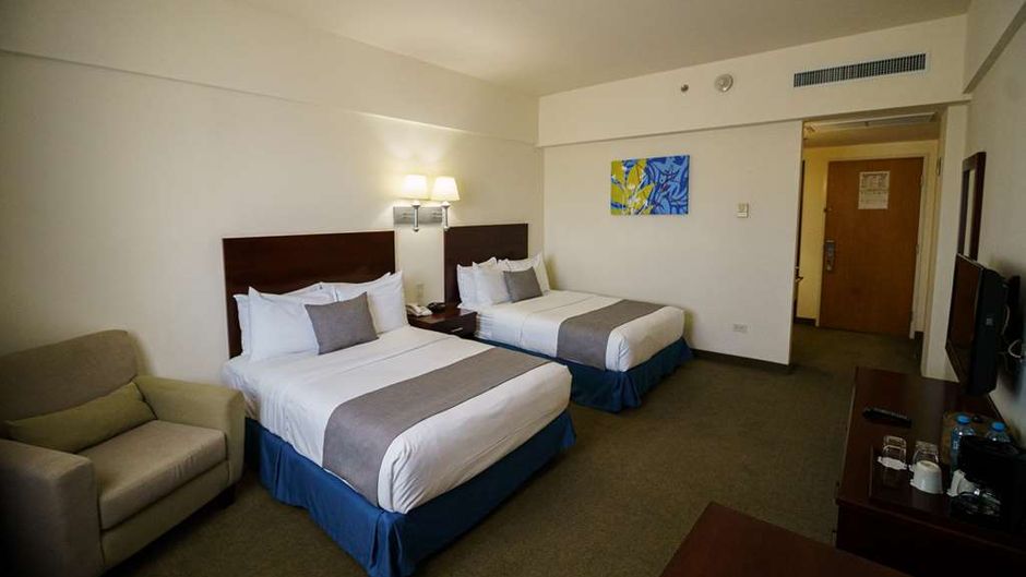 Hotel Aeropuerto Los Cabos Room