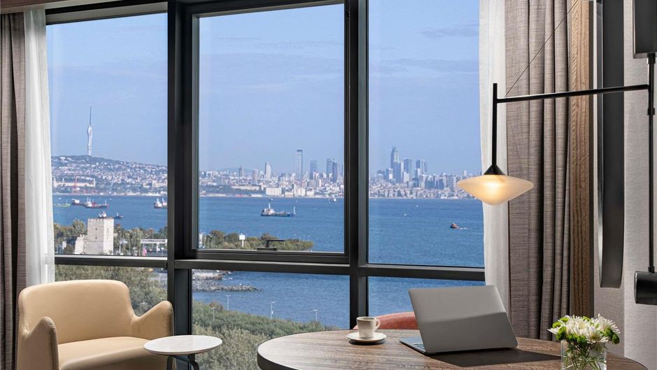 Moevenpick Hotel Istanbul Marmara Sea Exterior