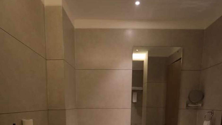 SureStay By Best Western Lucknow Suite