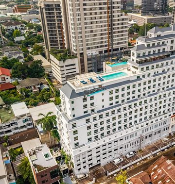 Radisson Hotel Chateau de Bangkok
