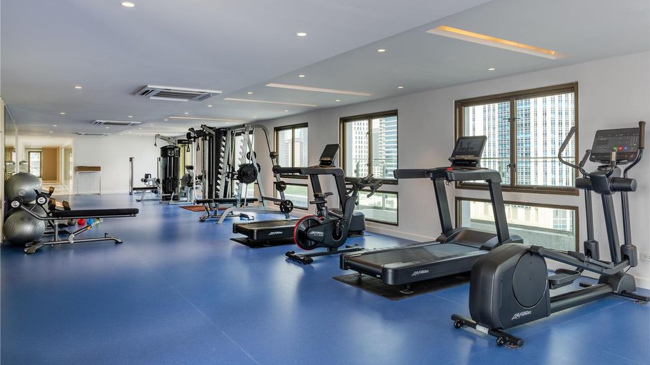 Radisson Hotel Chateau de Bangkok Health