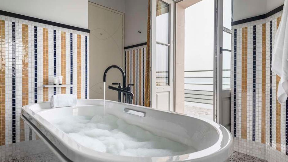 Hotel Castelbrac Room