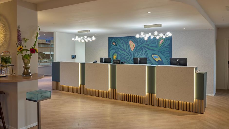 DoubleTree by Hilton Rotterdam Centre Lobby