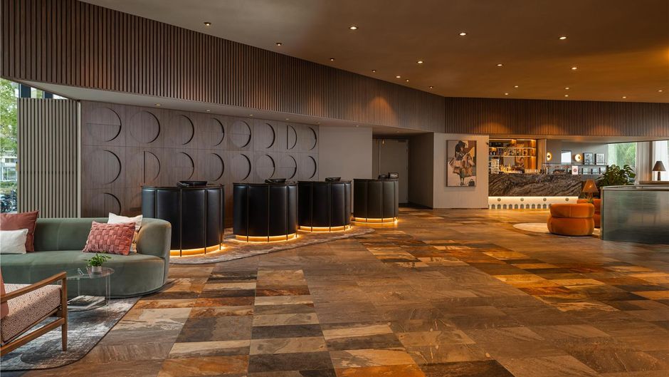 Mainport Hotel Rotterdam Lobby