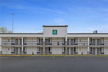 Quality Inn Dalton East