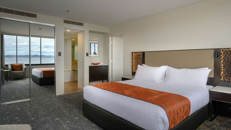 Hotel Grand Chancellor Hobart Suite