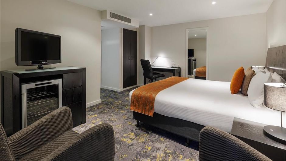 Hotel Grand Chancellor Room