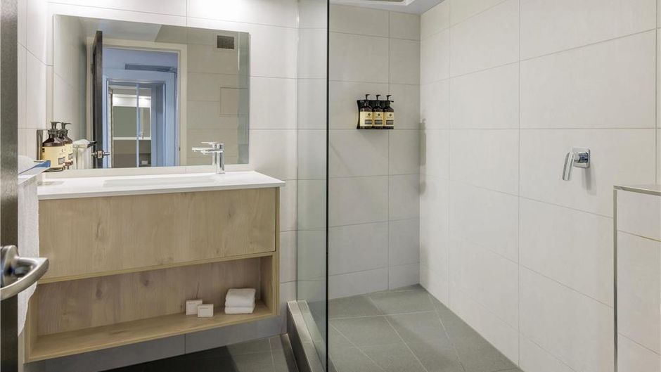 Hotel Grand Chancellor Room