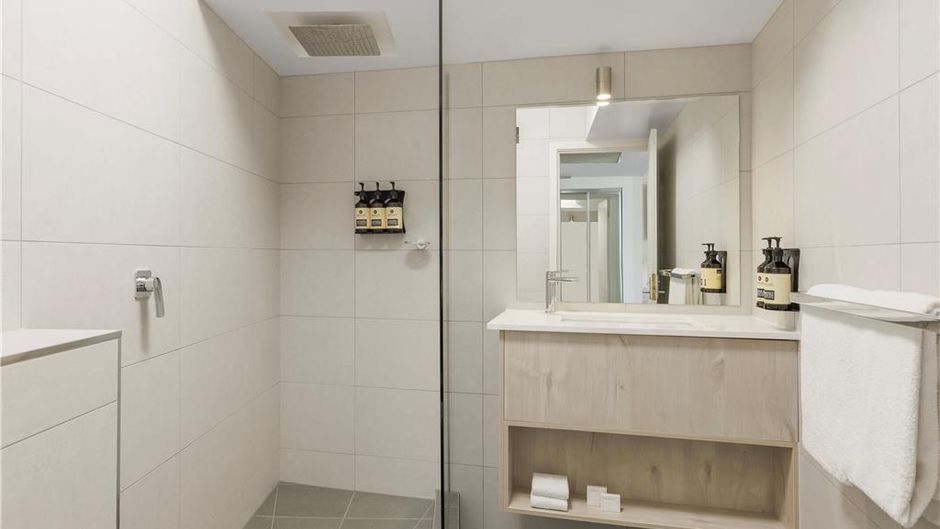 Hotel Grand Chancellor Room