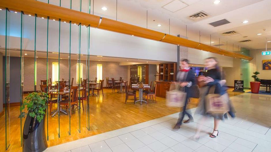 James Cook Hotel Grand Chancellor Lobby