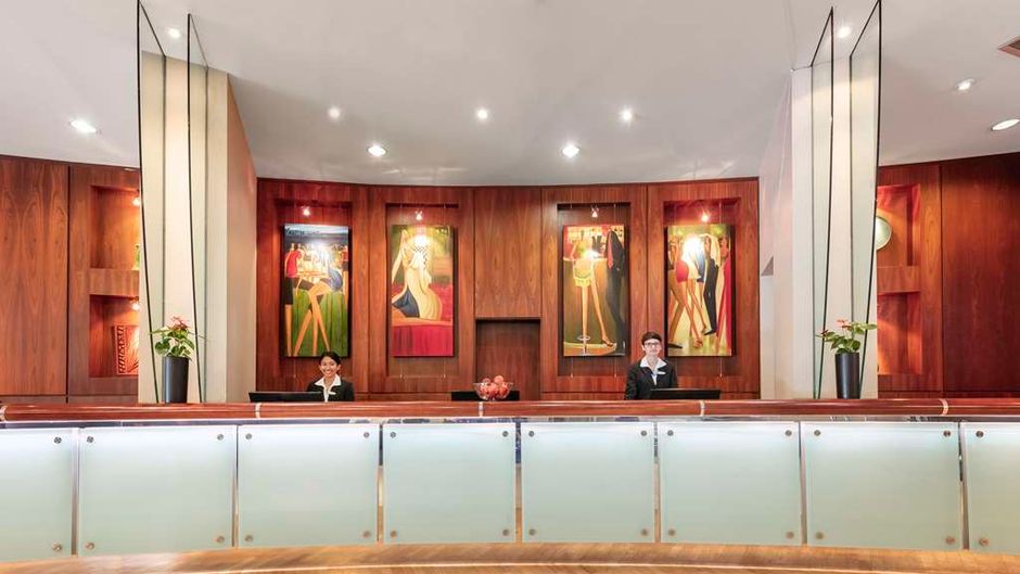 James Cook Hotel Grand Chancellor Lobby