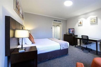 Hotel Grand Chancellor Adelaide