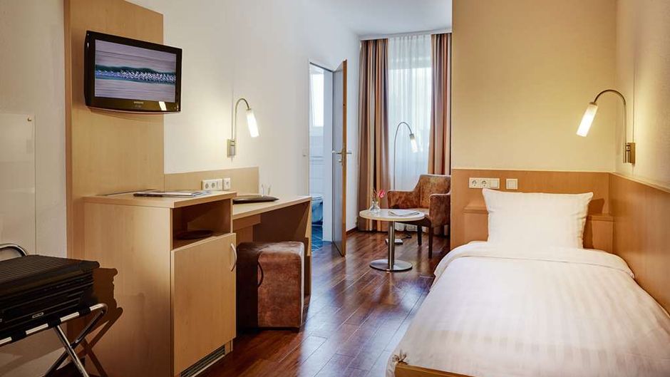 Hotel Imperial Dusseldorf, Sure Coll BW Room