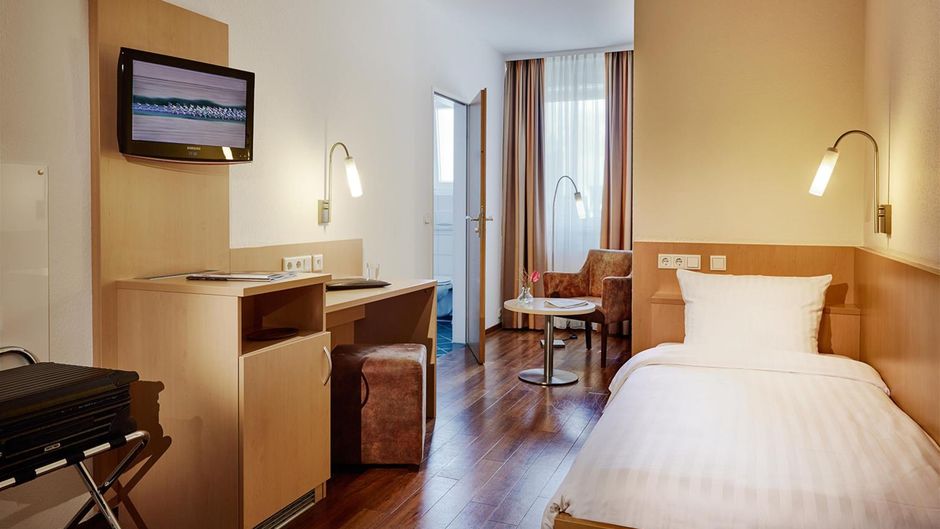 Hotel Imperial Dusseldorf, Sure Coll BW Room