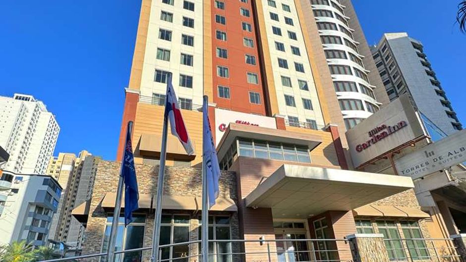 Hilton Garden Inn Panama City Exterior