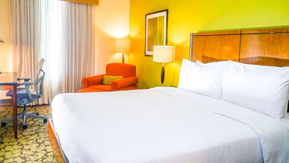 Hilton Garden Inn Panama City Room