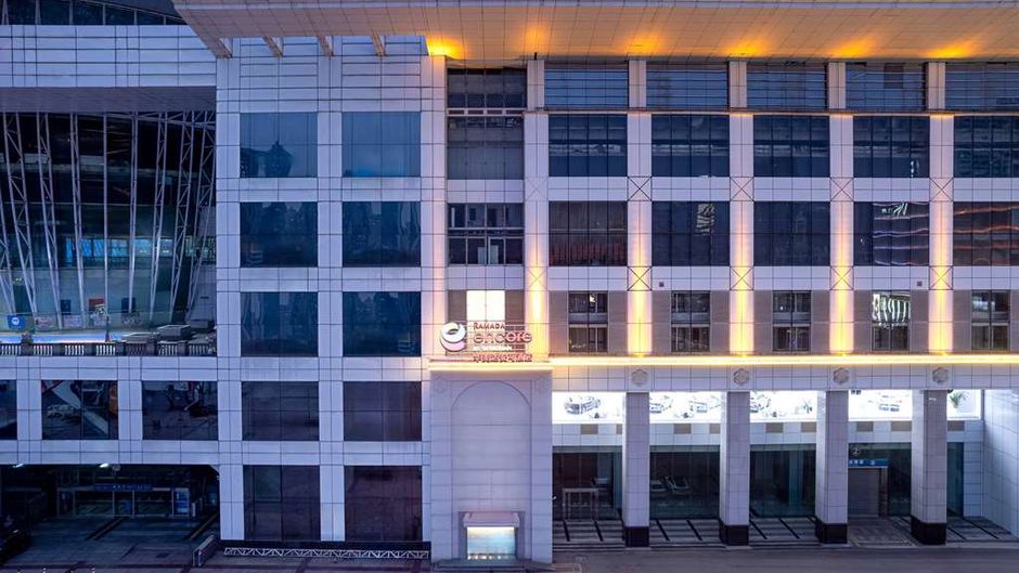 Wuzhan Business Hotel - Wuhan Exterior