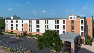 Spark by Hilton NW near Six Flags