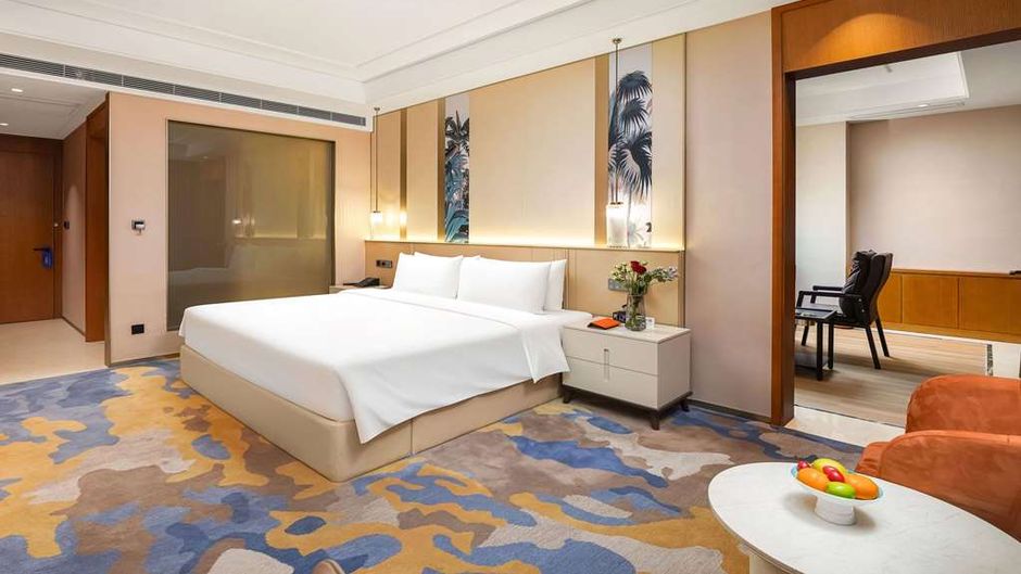 Howard Johnson by Wyndham Huaqiao Plaza Suite