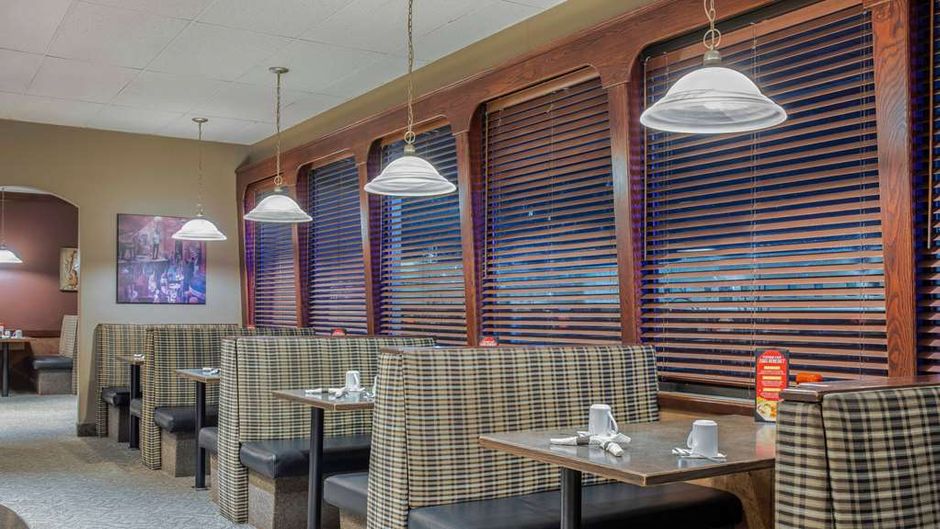 Days Inn & Conference Centre by Wyndham Restaurant