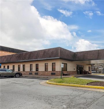 Suburban Studios Tysons Corner