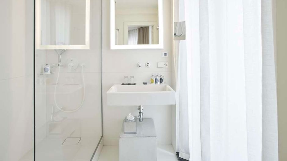 9Hotel Sablon Room