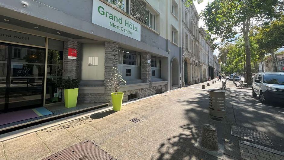 Ibis Styles Niort Centre Grand Hotel Exterior