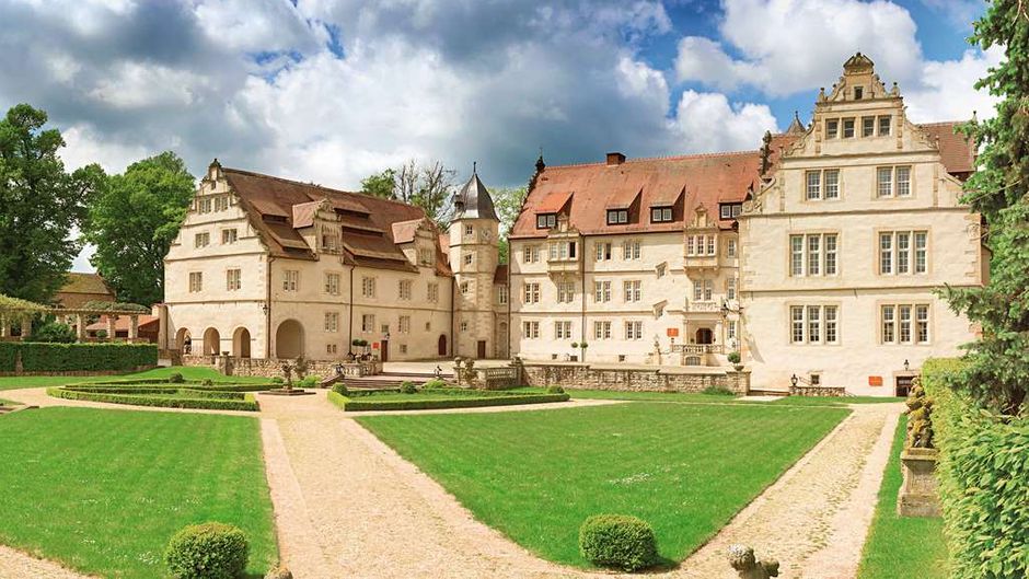 Schlosshotel Muenchhausen Exterior