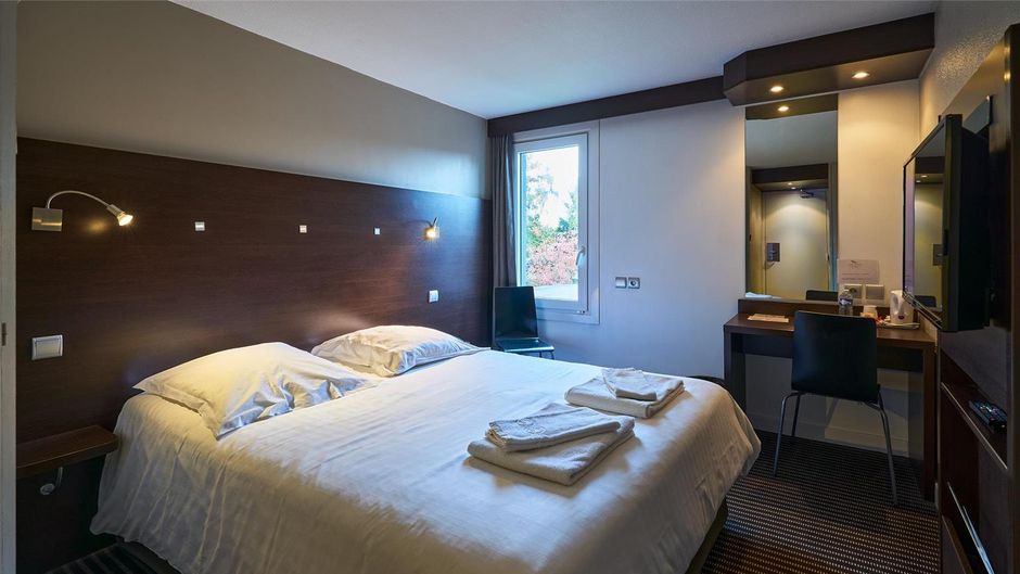 Parc Hotel Room