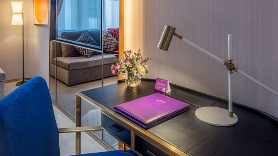 Glee Hotel Room