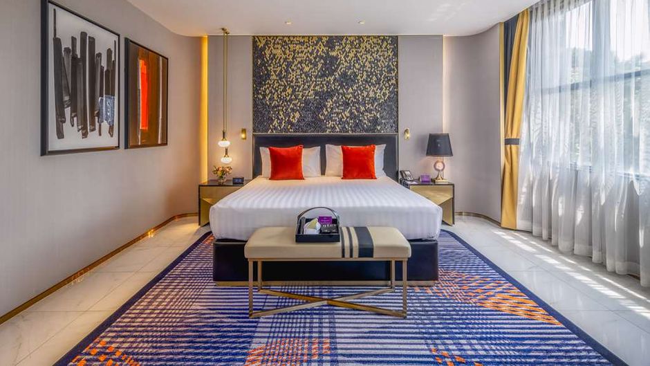 Glee Hotel Suite