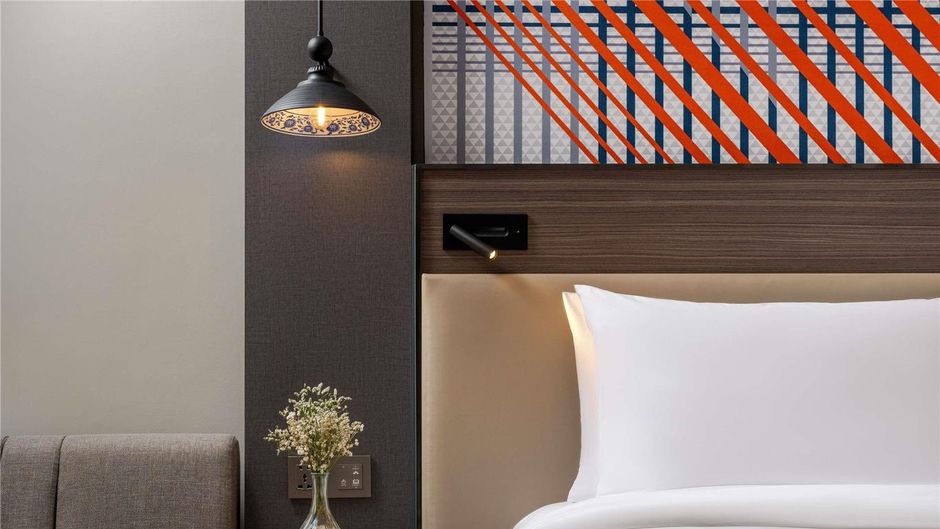 Mercure Bangkok Surawong Room