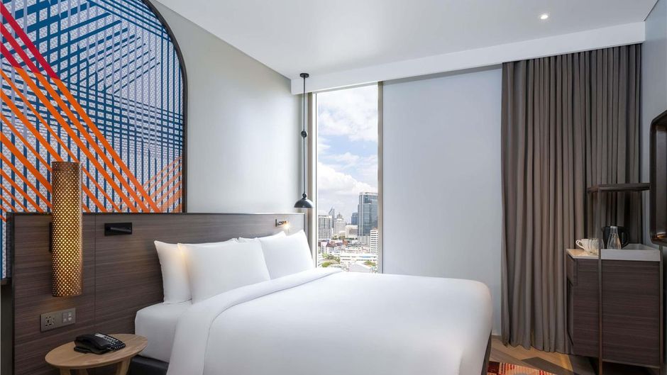 Mercure Bangkok Surawong Room