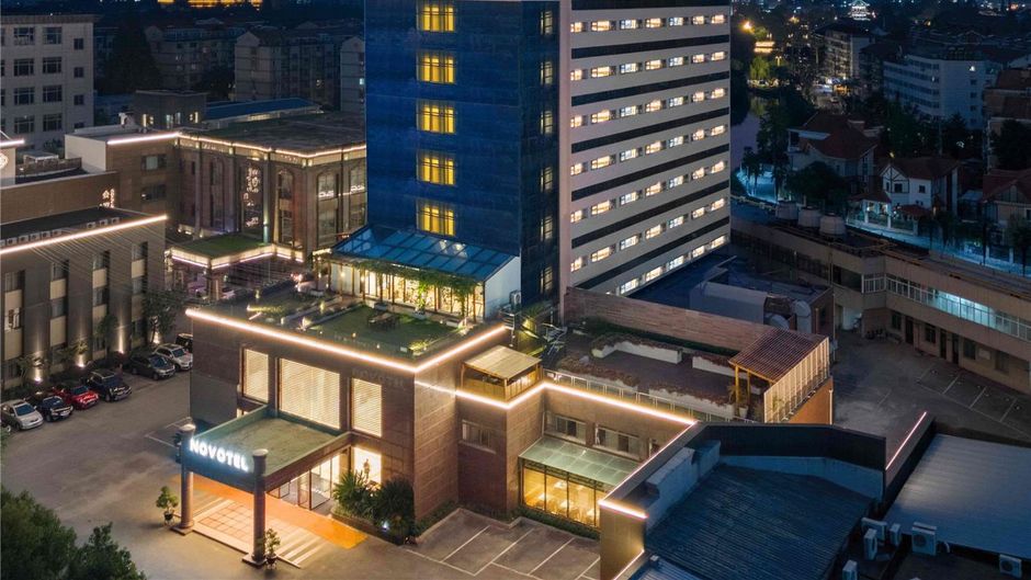 Novotel Nantong Center Exterior