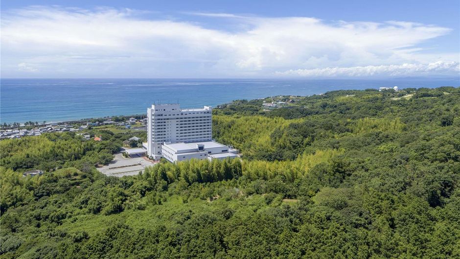 Mercure Kochi Tosa Resort & Spa Meeting