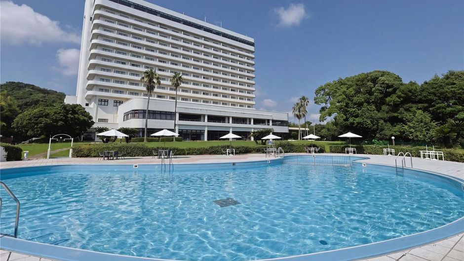 Mercure Kochi Tosa Resort & Spa Pool
