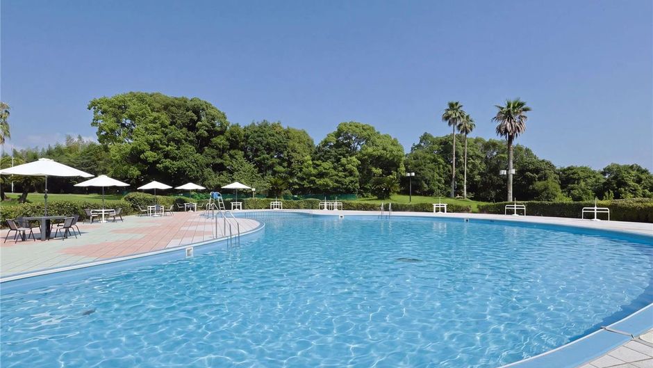 Mercure Kochi Tosa Resort & Spa Pool