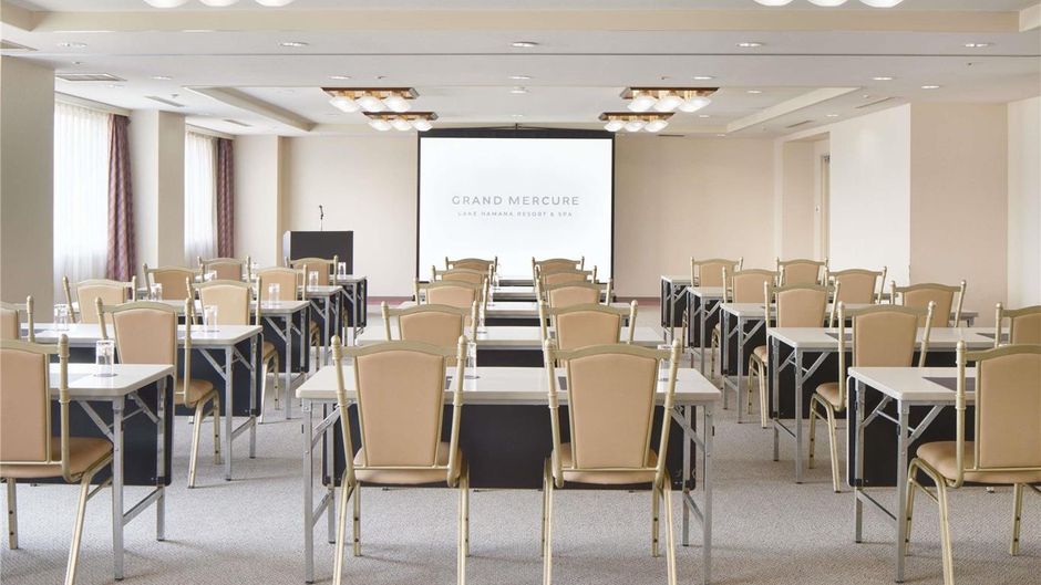 Grand Mercure Lake Hamana Resort & Spa Meeting