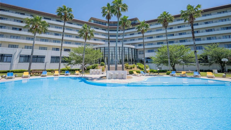 Grand Mercure Awaji Island Resort & Spa Pool