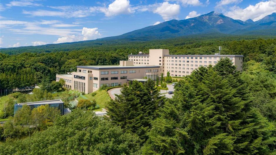 Grand Mercure Yatsugatake Resort & Spa Exterior
