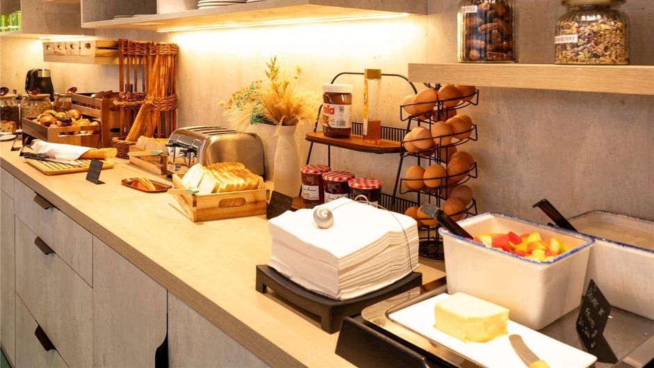 ibis Styles Paris St-Denis Pleyel Restaurant