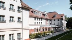 Mercure Maintenon
