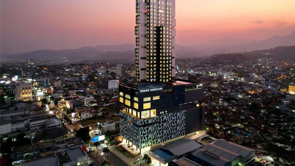 Grand Mercure Lampung Exterior