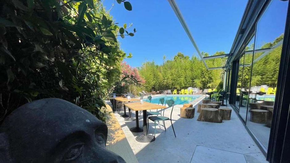 Logis Nimotel Pool