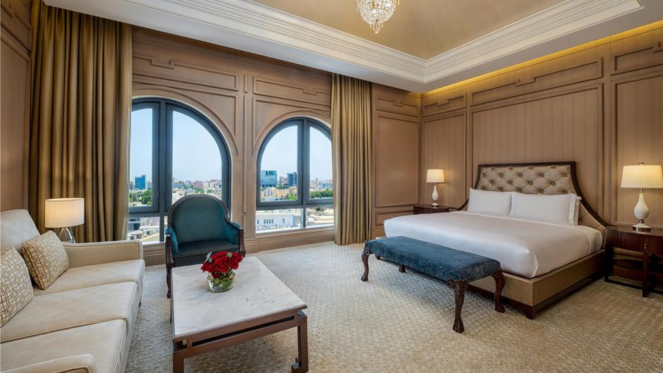 The Hotel Galleria, Curio Coll by Hilton Room