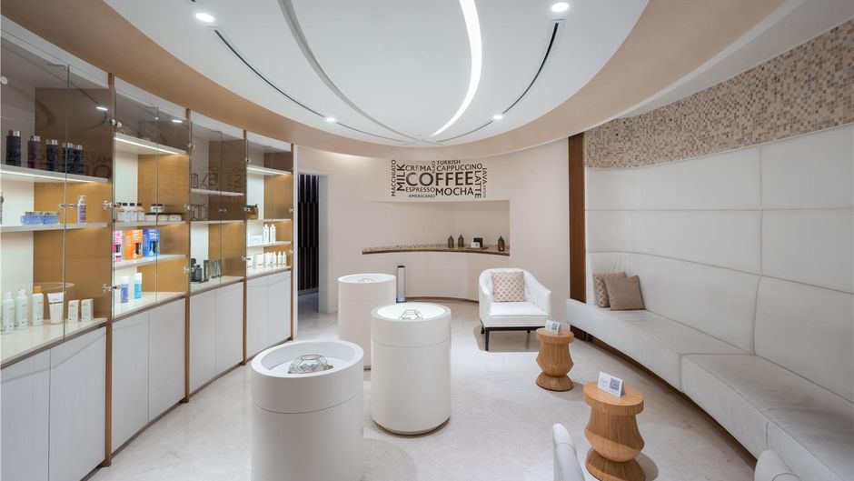 The Hotel Galleria, Curio Coll by Hilton Recreation