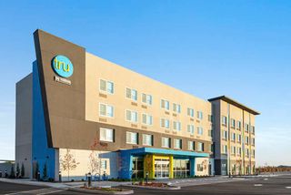 Tru by Hilton Lodi