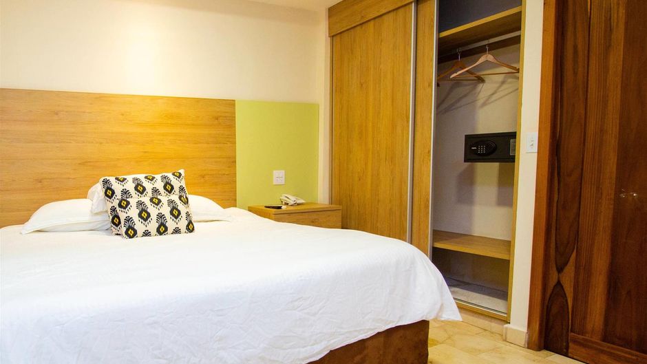 Hotel Los Guayacanes, Radisson Individ Room